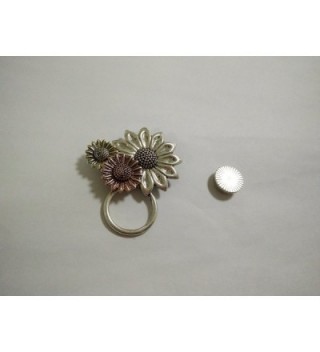 NOUMANDA Silver Sunflower Magnetic Eyeglass in Women's Brooches & Pins